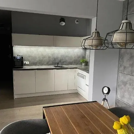 Lovely 50 M2 Next To The Park And 2,2km City Center *